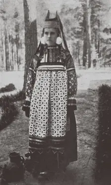 Ryazan Province woman's festive dress, 1900s-1910s