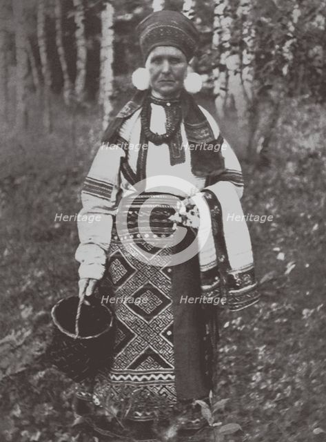 Ryazan Province woman's festive dress, 1900s-1910s.
