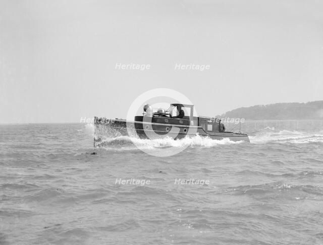 Wolseley motor launch, 1914.  Creator: Kirk & Sons of Cowes.