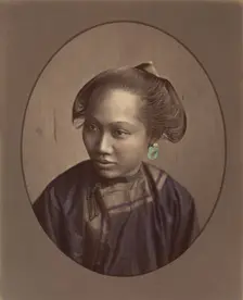 [Woman from Canton], 1870s. Creator: Baron Raimund von Stillfried