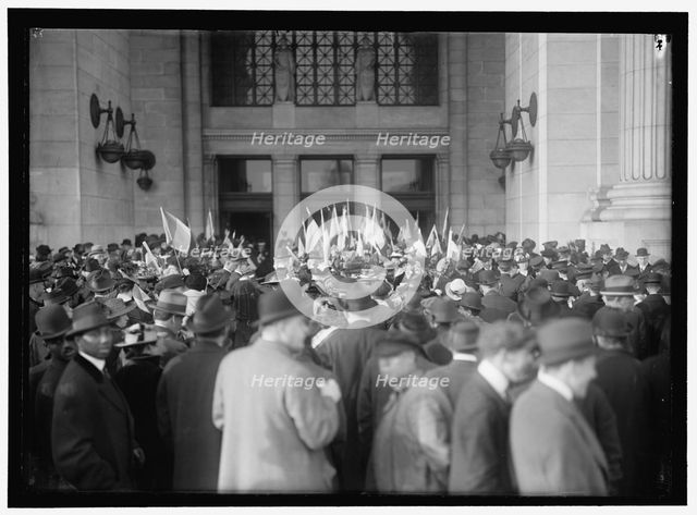 Woman suffrage, between 1910 and 1917. Creator: Harris & Ewing.