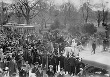 Woman Suffrage - Hikers Arriving from New York, 1913. Creator: Harris & Ewing