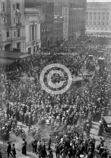 Woman Suffrage - Hikers Arriving from New York, 1913. Creator: Harris & Ewing.