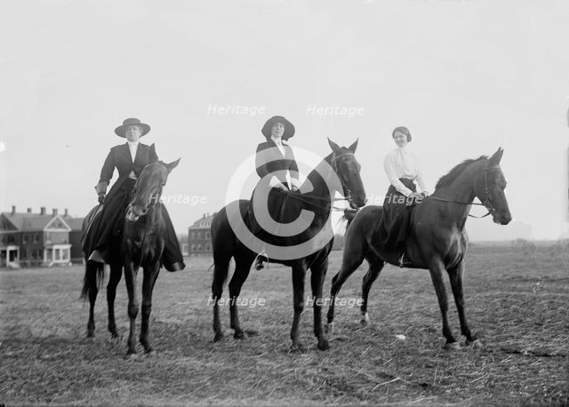 Woman Suffrage. Marshalls, Parade, 1913. Creator: Harris & Ewing.