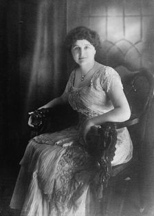 Woman Suffrage (Misc. Individual Suffragettes), 1917. Creator: Harris & Ewing