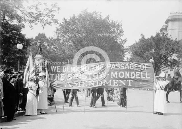 Woman Suffrage - Parade, May 1914, May 1914. Creator: Harris & Ewing.