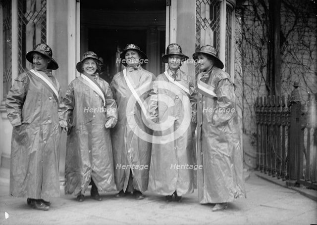 Woman Suffrage - Pickets, 1917. Creator: Harris & Ewing.