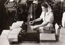 Woman packing Kit Kat into boxes, Rowntree factory, York, Yorkshire, 1949