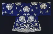 Woman's Waitao (Semiformal Domestic Surcoat), China, Qing dynasty (1644-1911), 1875/1900. Creator: Unknown