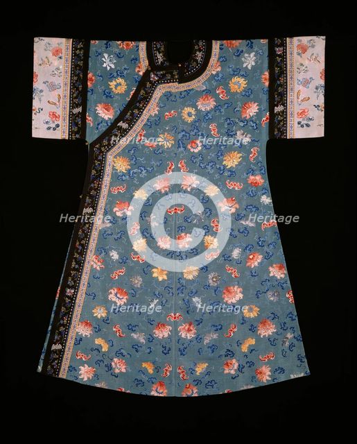 Woman's Changfu (Informal Court Robe), China, Qing dynasty (1644-1911), late 19th/early 20th cen. Creator: Unknown.