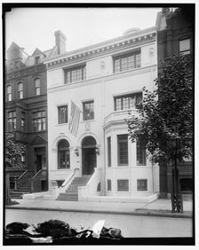 Woman's Committee Council of Nat'l Defense (house), between 1910 and 1920. Creator: Harris & Ewing
