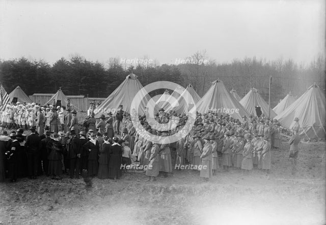Woman's National Service School Under Woman's Section, Navy League, 1917. Creator: Harris & Ewing.