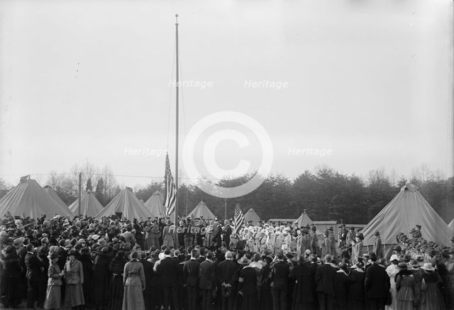 Woman's National Service School Under Woman's Section, Navy League, 1917. Creator: Harris & Ewing.
