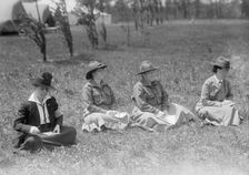 Woman's National Service School, Under Woman's Section, Navy League, Receiving Signal, 1917. Creator: Harris & Ewing