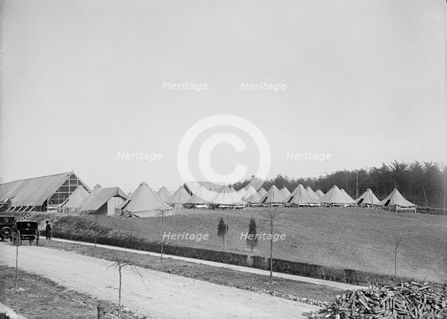 Woman's National Service School, Under Woman's Section, Navy League, Camp; General View, 1916. Creator: Harris & Ewing.