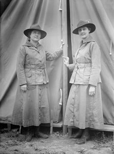 Woman's National Service School Under Woman's Section, Navy League, in Camp, 1917. Creator: Harris & Ewing