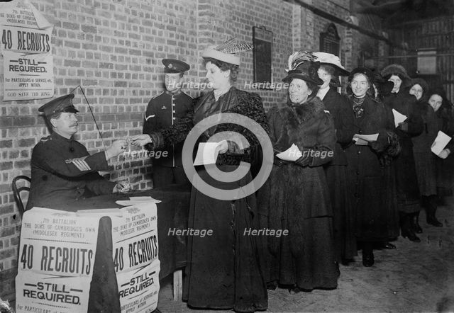 Women enlisting - England, between c1910 and c1915. Creator: Bain News Service.