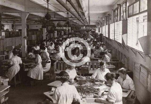 Women hand covering chocolates, Rowntree factory, York, Yorkshire, 1920. Artist: Unknown