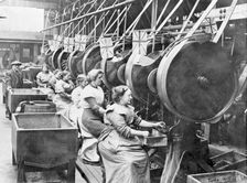 Women making bullets, May 1915