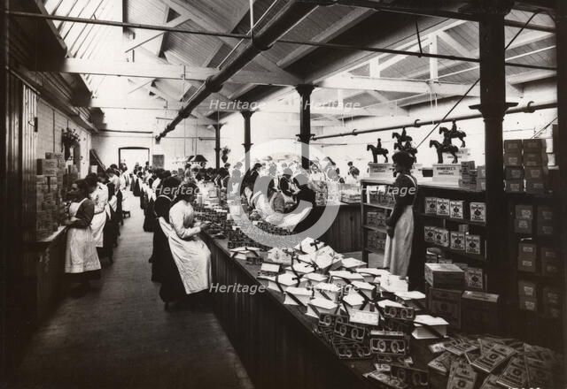 Women packing Edward VII Coronation tins, Rowntree Cocoa Works, York, Yorkshire, 1897. Artist: Unknown