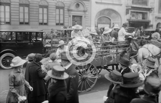 Women's Land Army, between c1915 and c1920. Creator: Bain News Service.