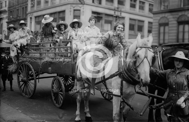 Women's Land Army, between c1915 and c1920. Creator: Bain News Service.