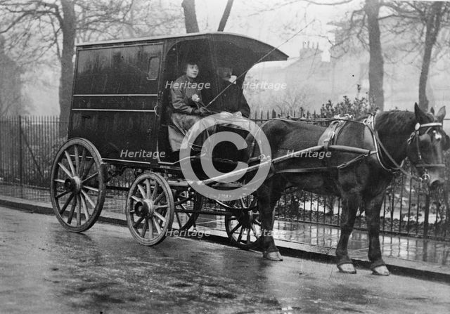 Women workers, England, between c1915 and c1920. Creator: Bain News Service.