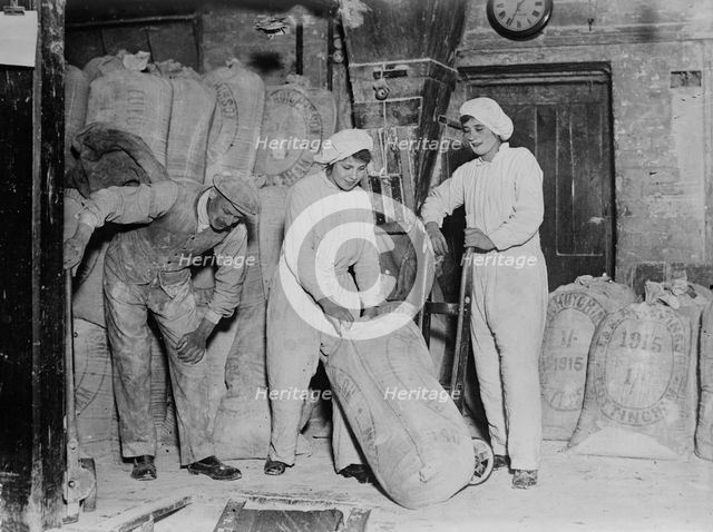 Women working, England, between c1915 and c1918. Creator: Bain News Service.