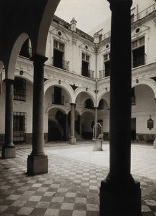 Women's hospital, Cádiz: 18th-century patio, c1900. Creator: Unknown