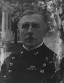 Wood, Leonard M., Major General, portrait photograph, 1916. Creator: Arnold Genthe
