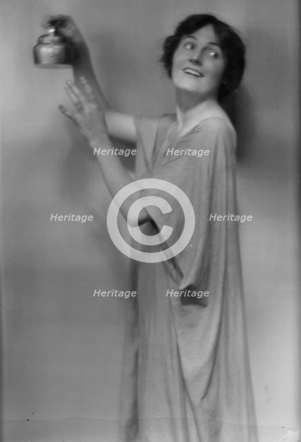 Woodruff, Eleanor, Miss, portrait photograph, 1914. Creator: Arnold Genthe.