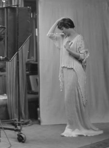 Woodruff, Eleanor, Miss, portrait photograph, ca. 1914. Creator: Arnold Genthe