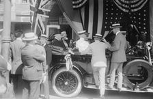 Woodrow Wilson & wife [New York], between c1915 and c1920. Creator: Bain News Service