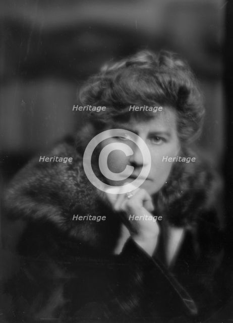 Woodrow, Nancy, Mrs., portrait photograph, 1915 Nov. 2. Creator: Arnold Genthe.