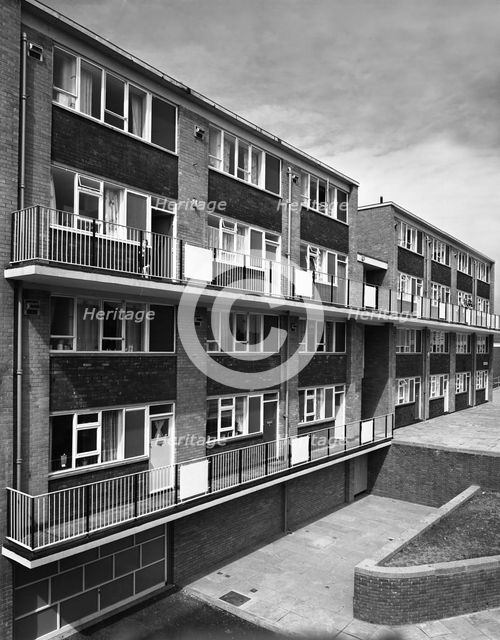 Woodside Maisonettes, Sheffield 13th August 1962. Creator: Michael Walters.