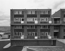 Woodside Maisonettes, Sheffield 13th August 1962. Creator: Michael Walters