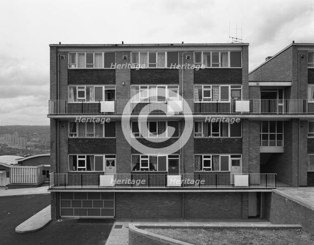 Woodside Maisonettes, Sheffield 13th August 1962. Creator: Michael Walters.