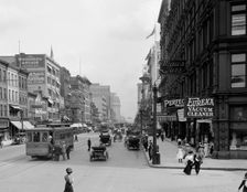 Woodward Ave., Detroit, Mich., c.between 1910 and 1920. Creator: Unknown