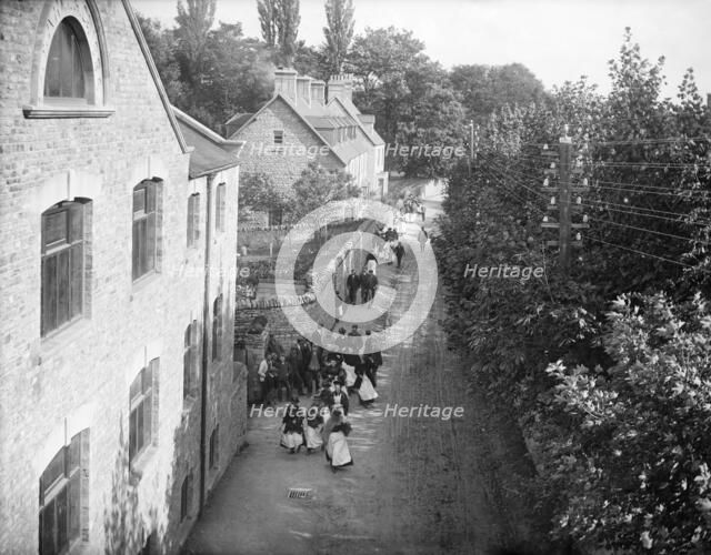 Workers at the Early Blanket Factory, Witney, Oxfordshire, c1860-c1922. Artist: Henry Taunt