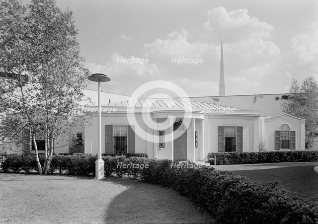 World's Fair, Good Housekeeping House, 1939. Creator: Gottscho-Schleisner, Inc.