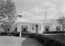 World's Fair, Good Housekeeping House, 1939. Creator: Gottscho-Schleisner, Inc