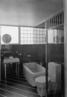 World's Fair, House of Glass no. 4, 1939. Creator: Gottscho-Schleisner, Inc
