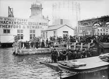 Watching warships 10/28/11, 1911. Creator: Bain News Service