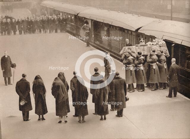 'Watching the coffin, covered by the Royal Standard', 1936. Artist: Unknown.