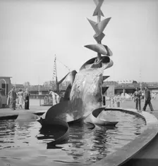 Water Mobile sculpture by Richard Huws, Festival of Britain, South Bank, Lambeth, London, 1951. Artist: MW Parry
