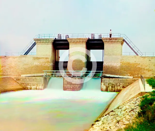 Water supply control of the Sultan-Bentskaya Dam, Murghab Estate, Turkmenistan,between 1905 and 1915 Creator: Sergey Mikhaylovich Prokudin-Gorsky.