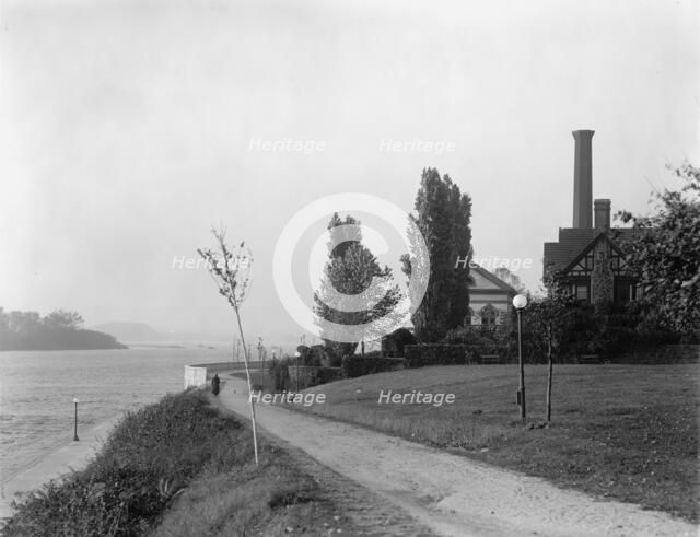 Water works and plaza, Harrisburg, Pa., between 1900 and 1920. Creator: Unknown.