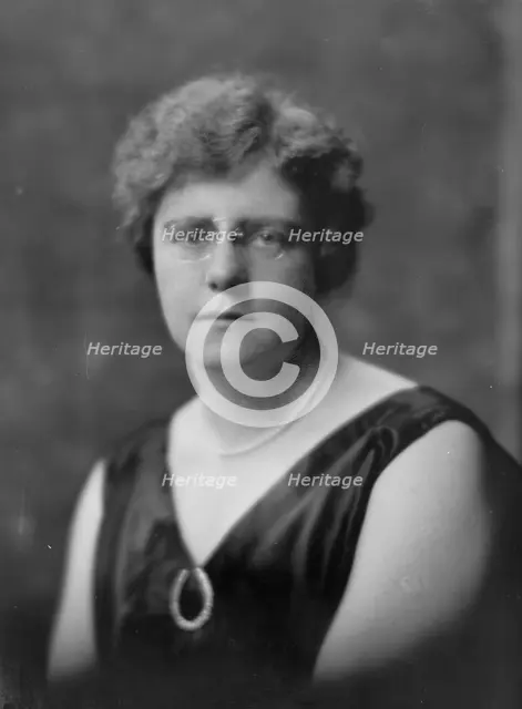 Watson, S.K., Miss, portrait photograph, 1917 June 9. Creator: Arnold Genthe.