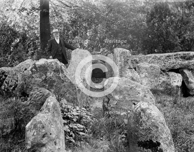 Waylands Smithy, Ashbury, Oxfordshire, c1860-c1922. Artist: Henry Taunt