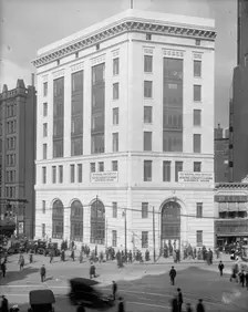 Wayne County and Home Savings Bank, Detroit, Mich., between 1900 and 1910. Creator: Unknown